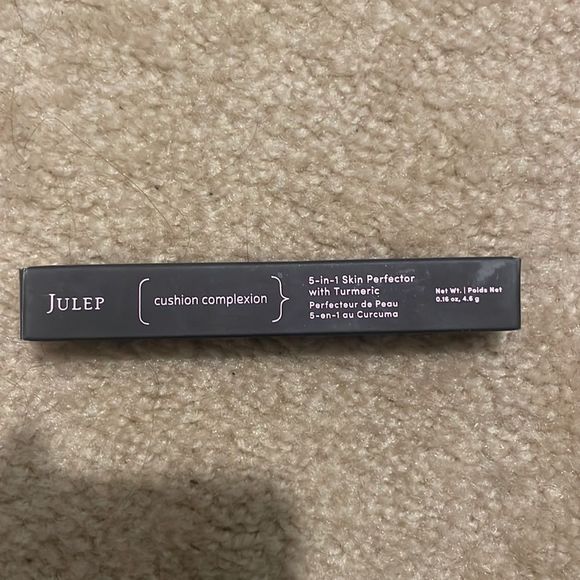 New JULEP Cushion Complexion 5 in 1 Skin- Protector with Turmeric Shade Beige - Picture 2 of 3